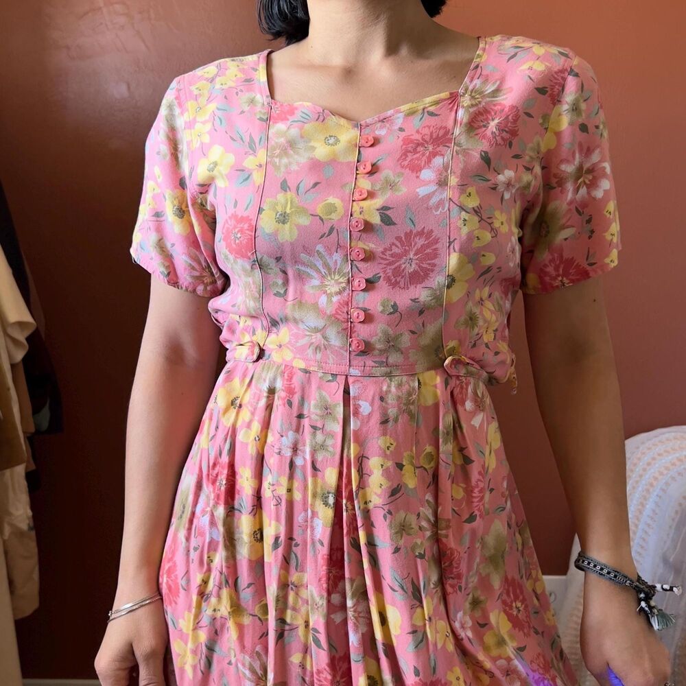 Vintage 90s Erika‎ petite Medium dress pink floral midi short sleeve